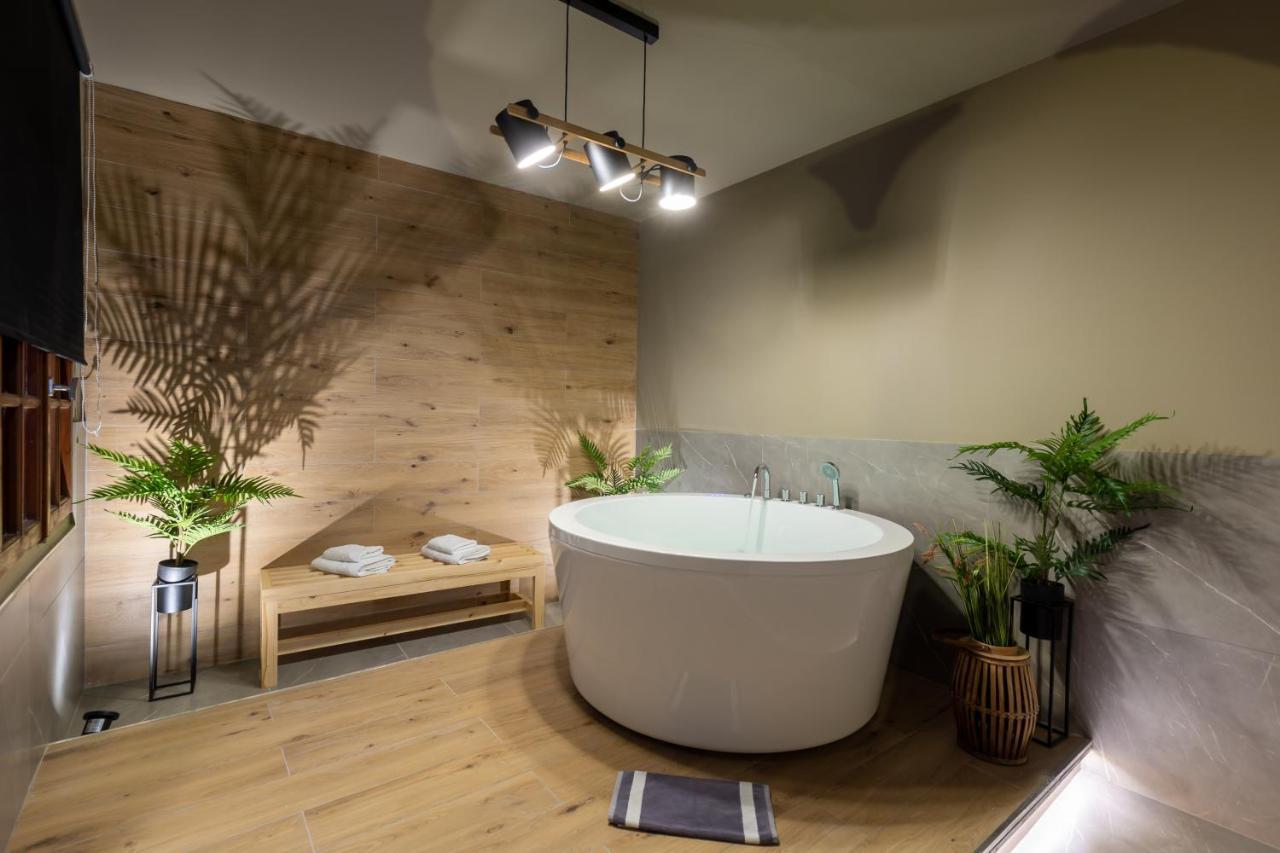 Noho Boutique , Premium Living Dikeou 8 Apartment Athena Bagian luar foto