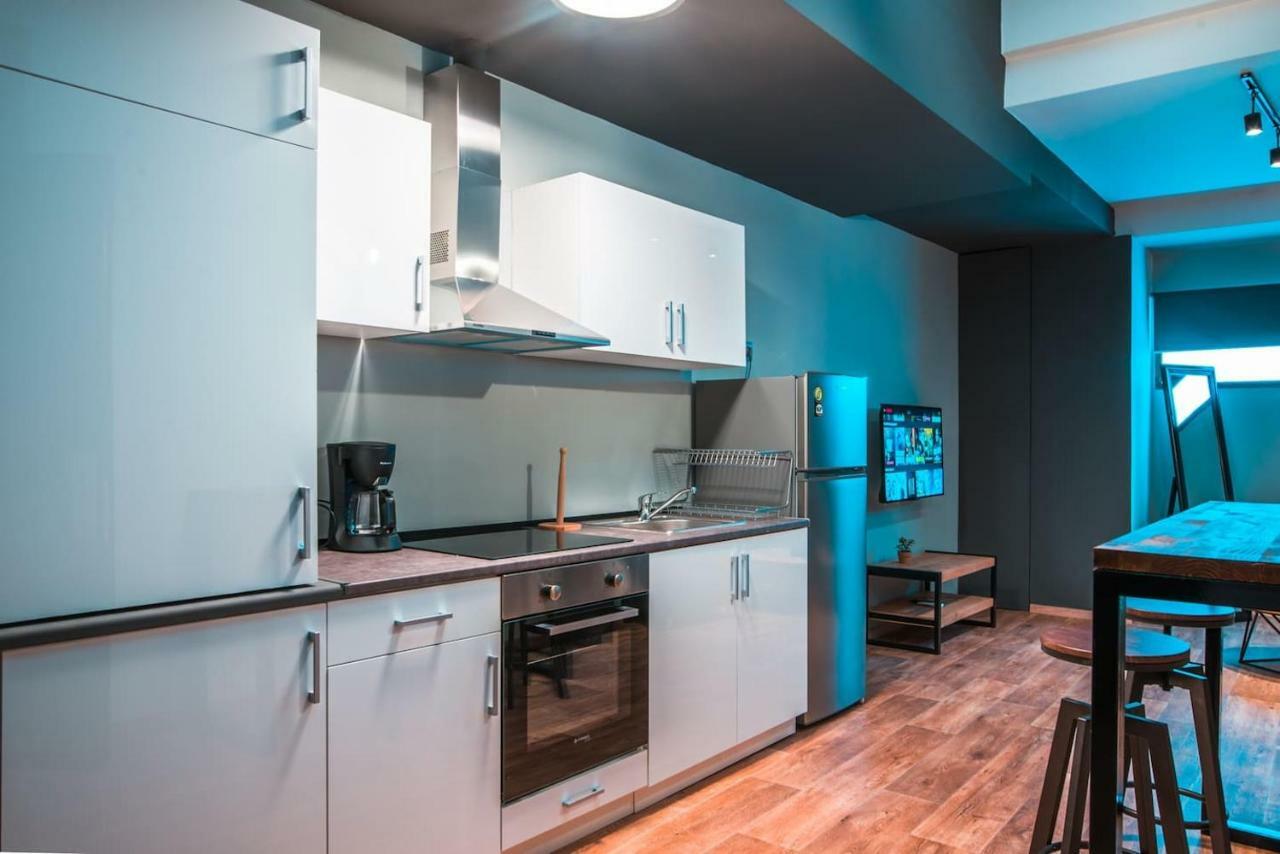 Noho Boutique , Premium Living Dikeou 8 Apartment Athena Bagian luar foto