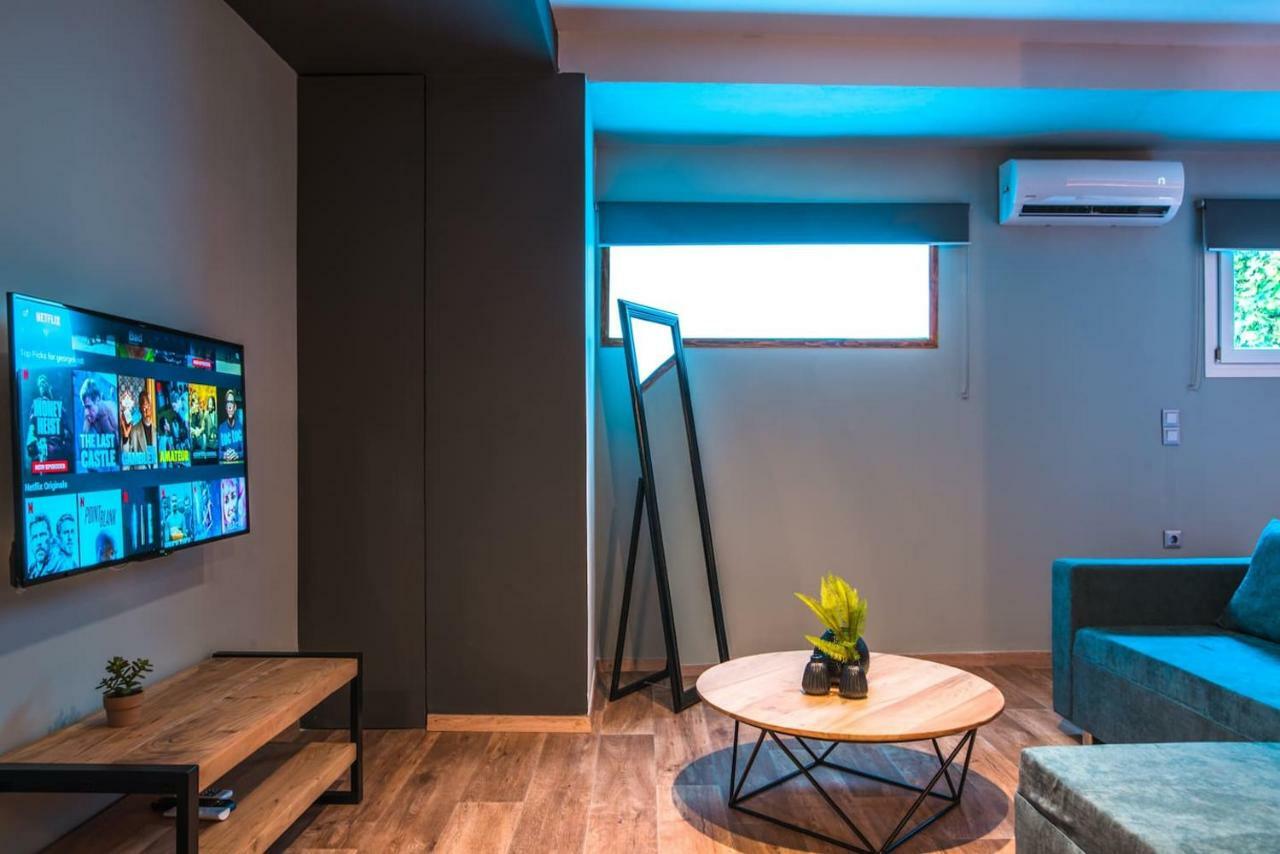 Noho Boutique , Premium Living Dikeou 8 Apartment Athena Bagian luar foto