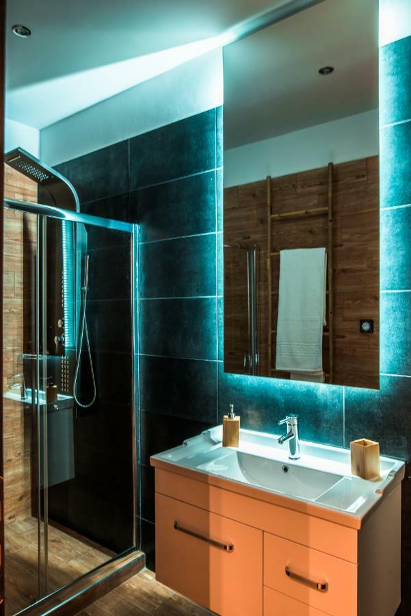 Noho Boutique , Premium Living Dikeou 8 Apartment Athena Bagian luar foto